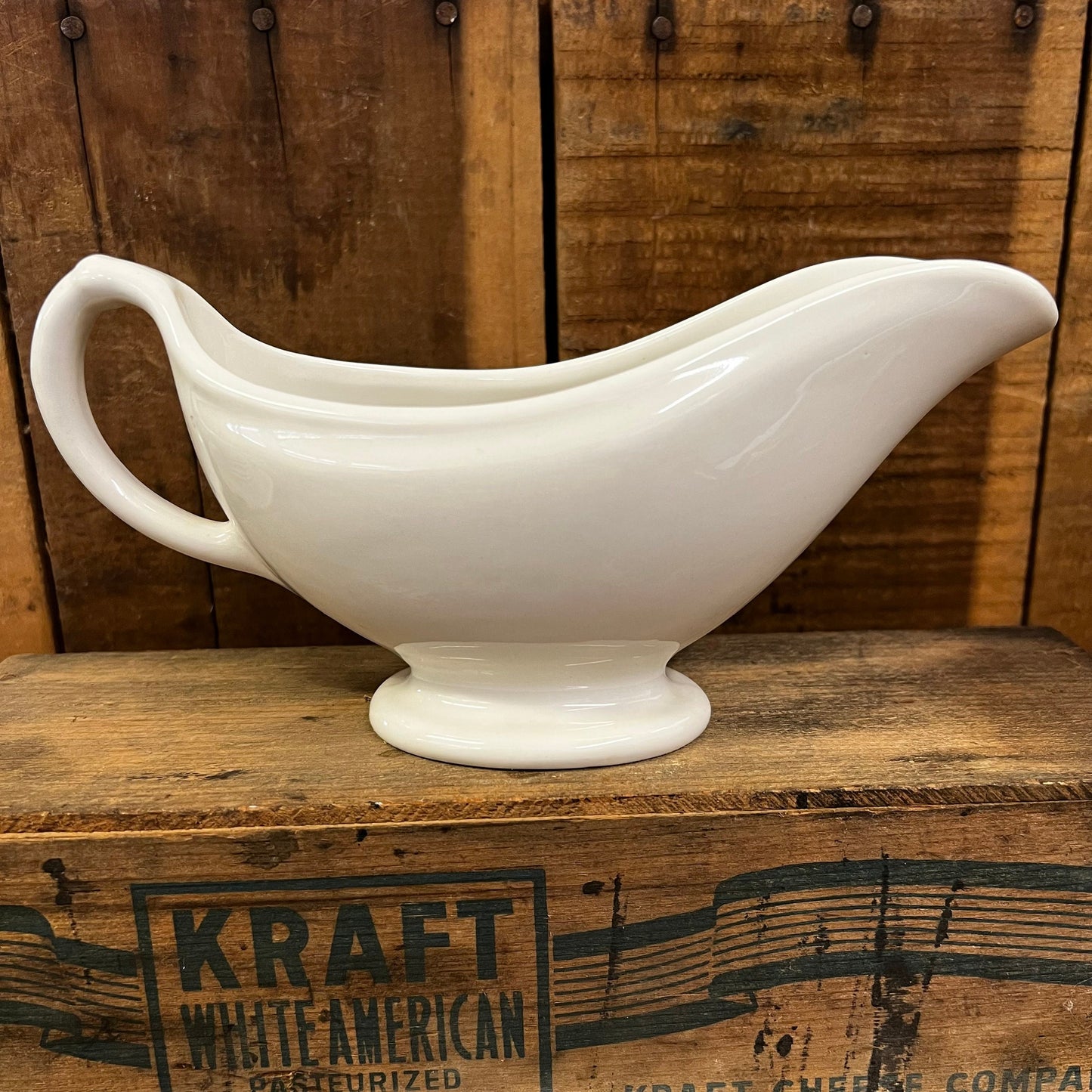 US Army Medical Department Gravy Boats 1936 1943 White Red Bailey Walker Sterling China Restaurant Ware