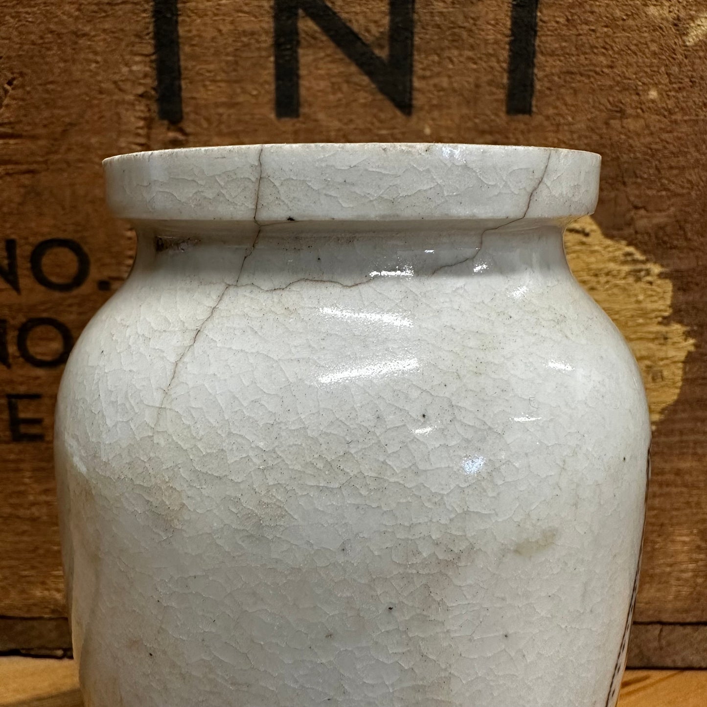 Antique Large Numol Pot Black Transfer