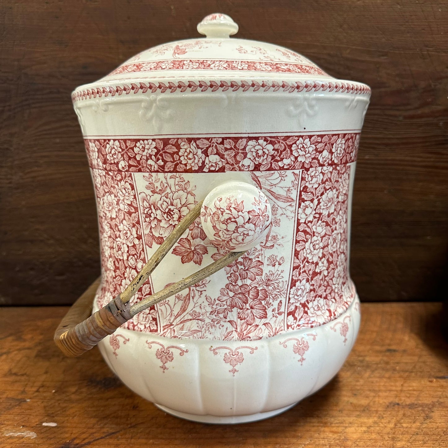 Wedgwood Tycoon Pattern Slop Bucket