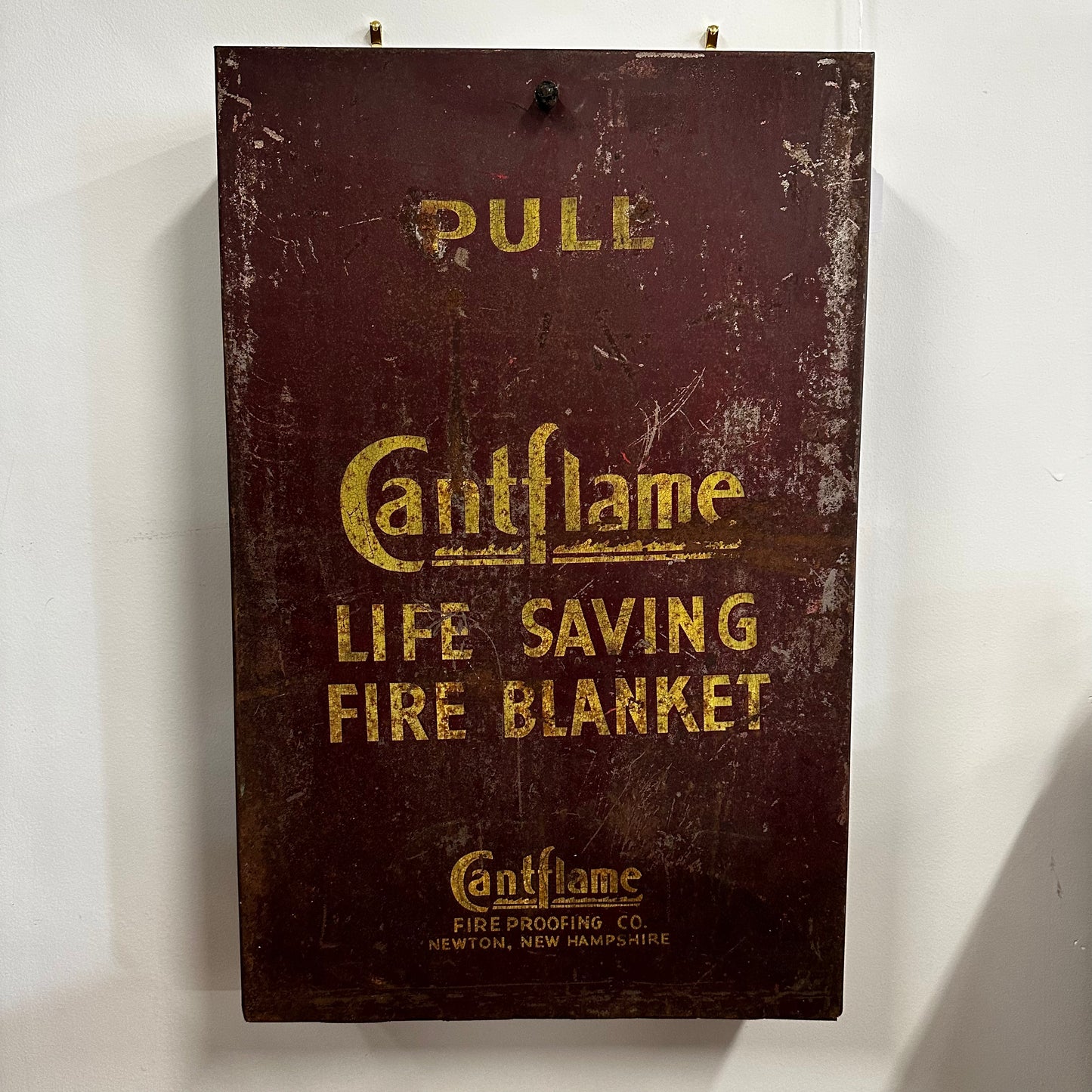 Cantflame Life Saving Fire Blanket in Hanging Box