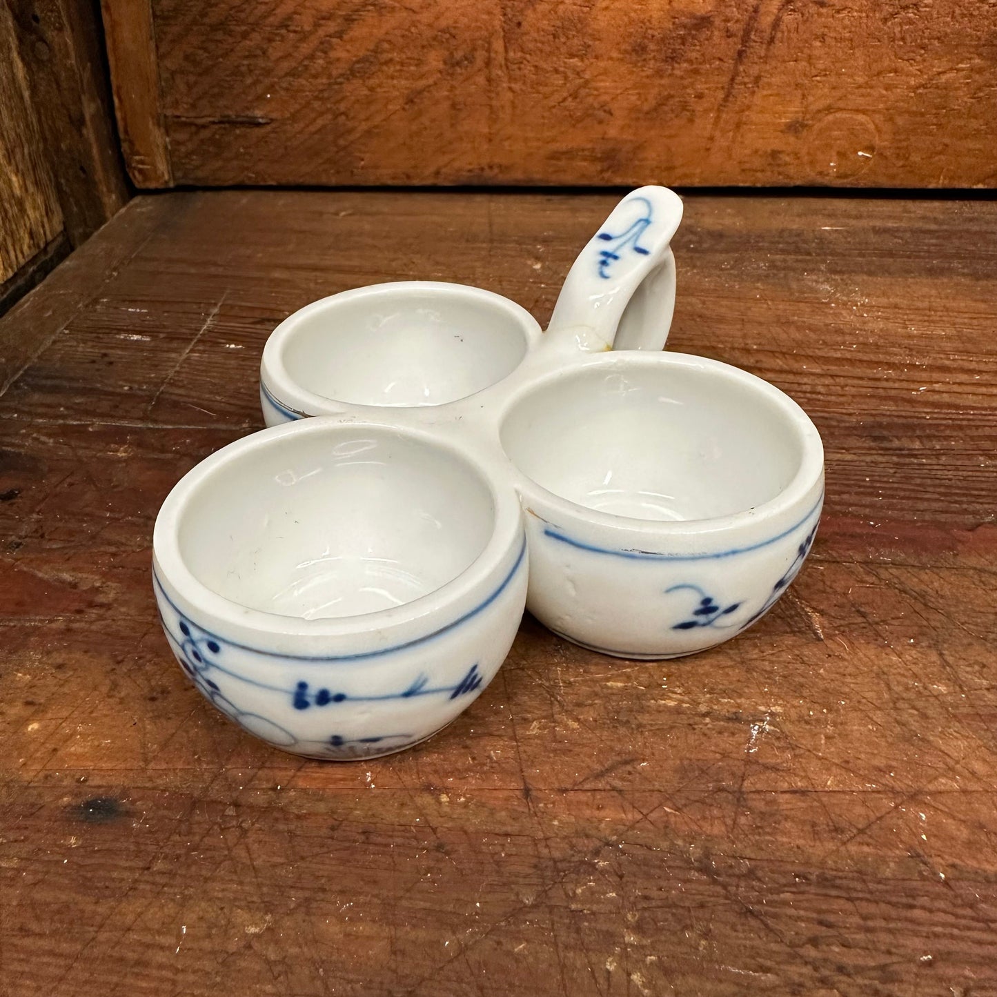Blue Onion Ceramic Condiment Dish Three Reservoir
